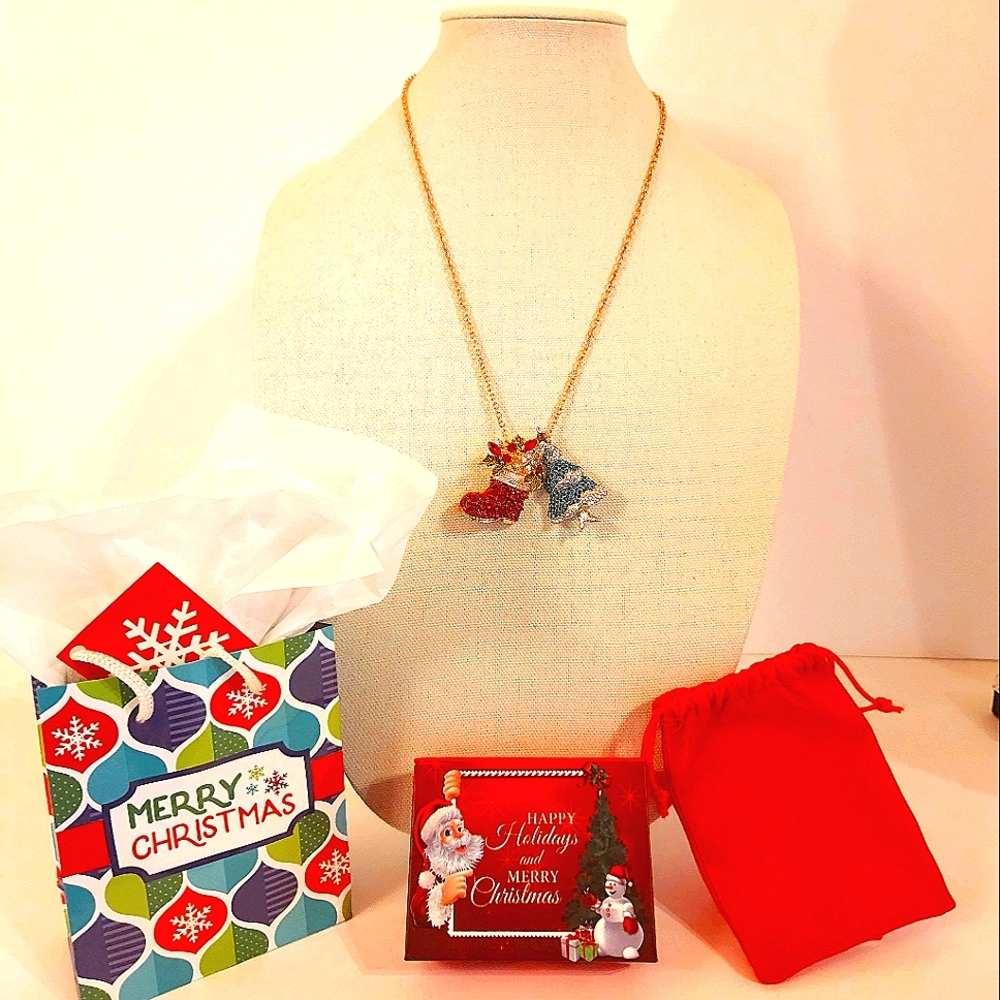 3pc Austrian Crystal Christmas Necklace/Brooch set with Gold Necklace